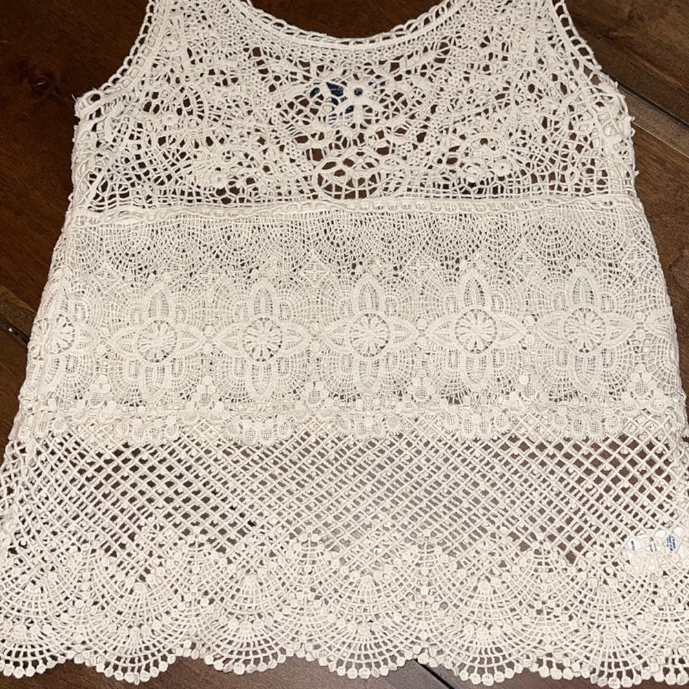 American Eagle Cotton Lace Neutral Top Sz. XS - Picture 2 of 10